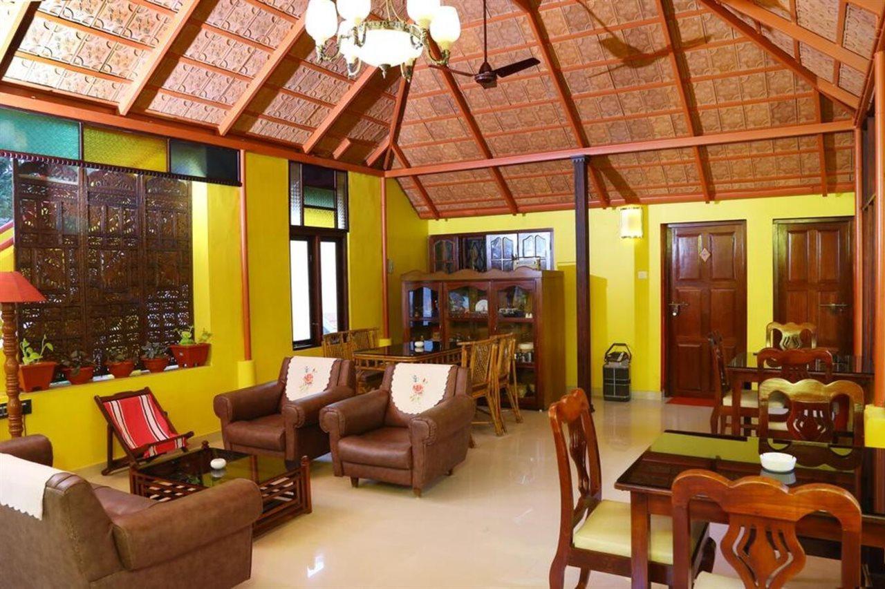 Chiramel Residency Lägenhet Kochi Exteriör bild