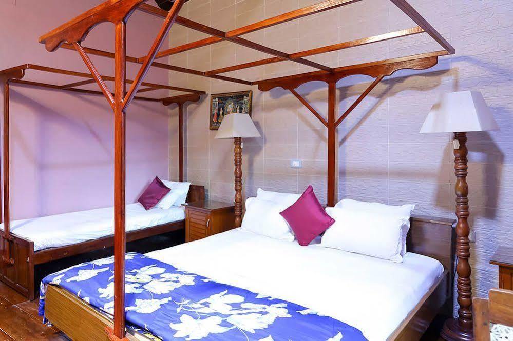 Chiramel Residency Lägenhet Kochi Exteriör bild